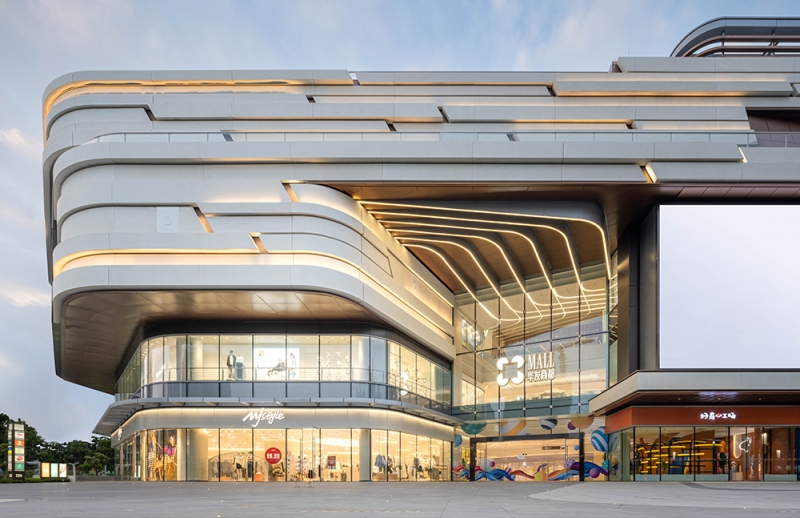 Lukstudio Draws on Open-Air Market Aesthetics for a Modern Grocery in  Changsha, China - Interior Design